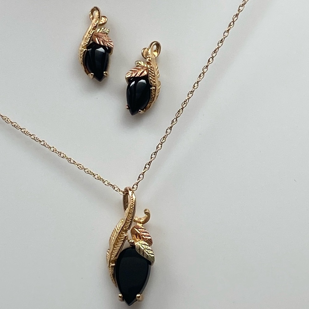 10K TriColor Solid Gold Black Onyx Gemstone Pendant and Matching Earrings C.CO